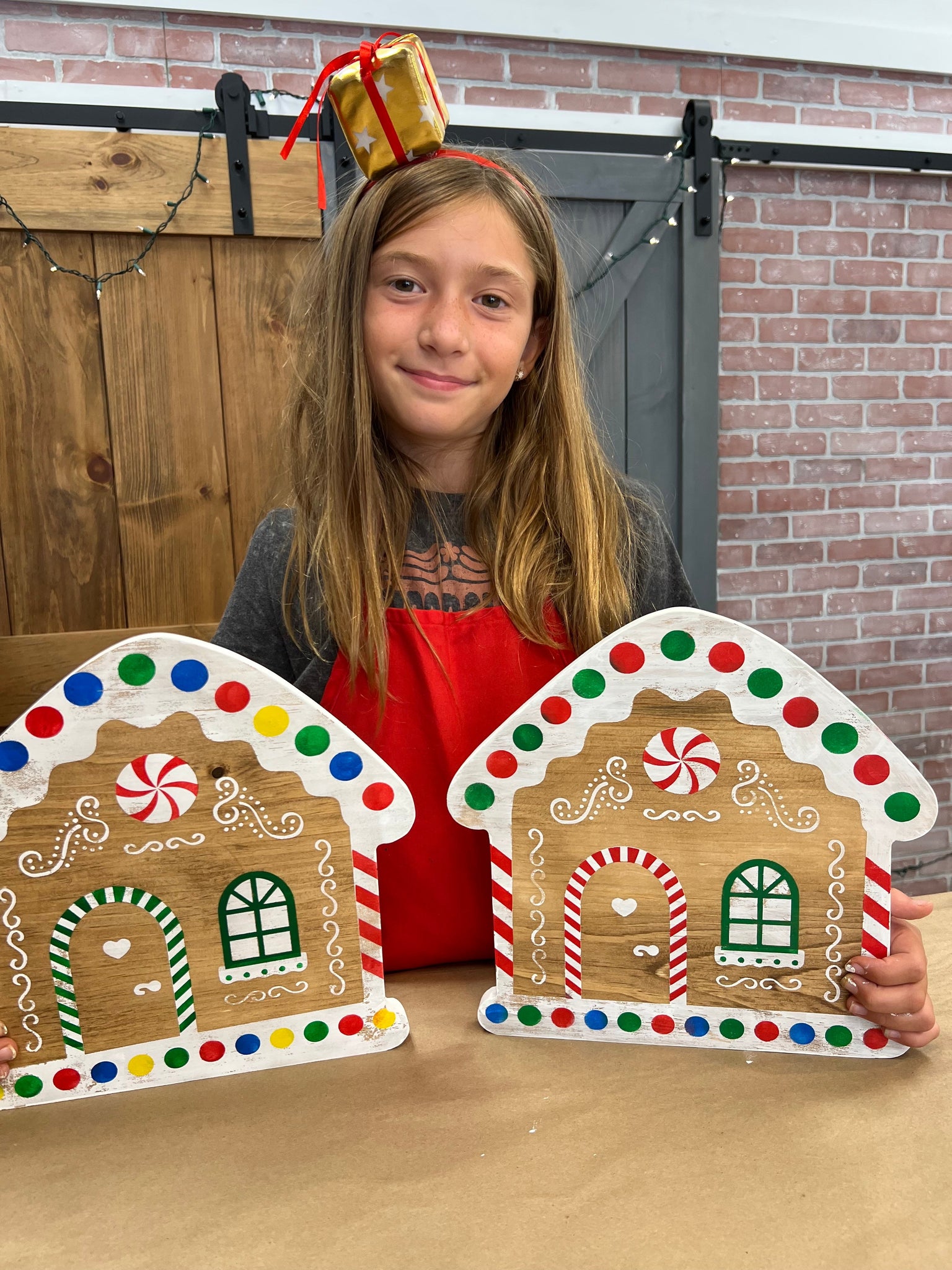 12/3/23 12pm GINGERBREAD HOUSE DIY CLASS – Words on Wood